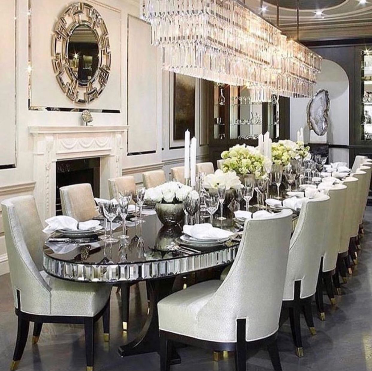 Dining room victorian style luxury gold opulent rooms royalty furniture stunning way